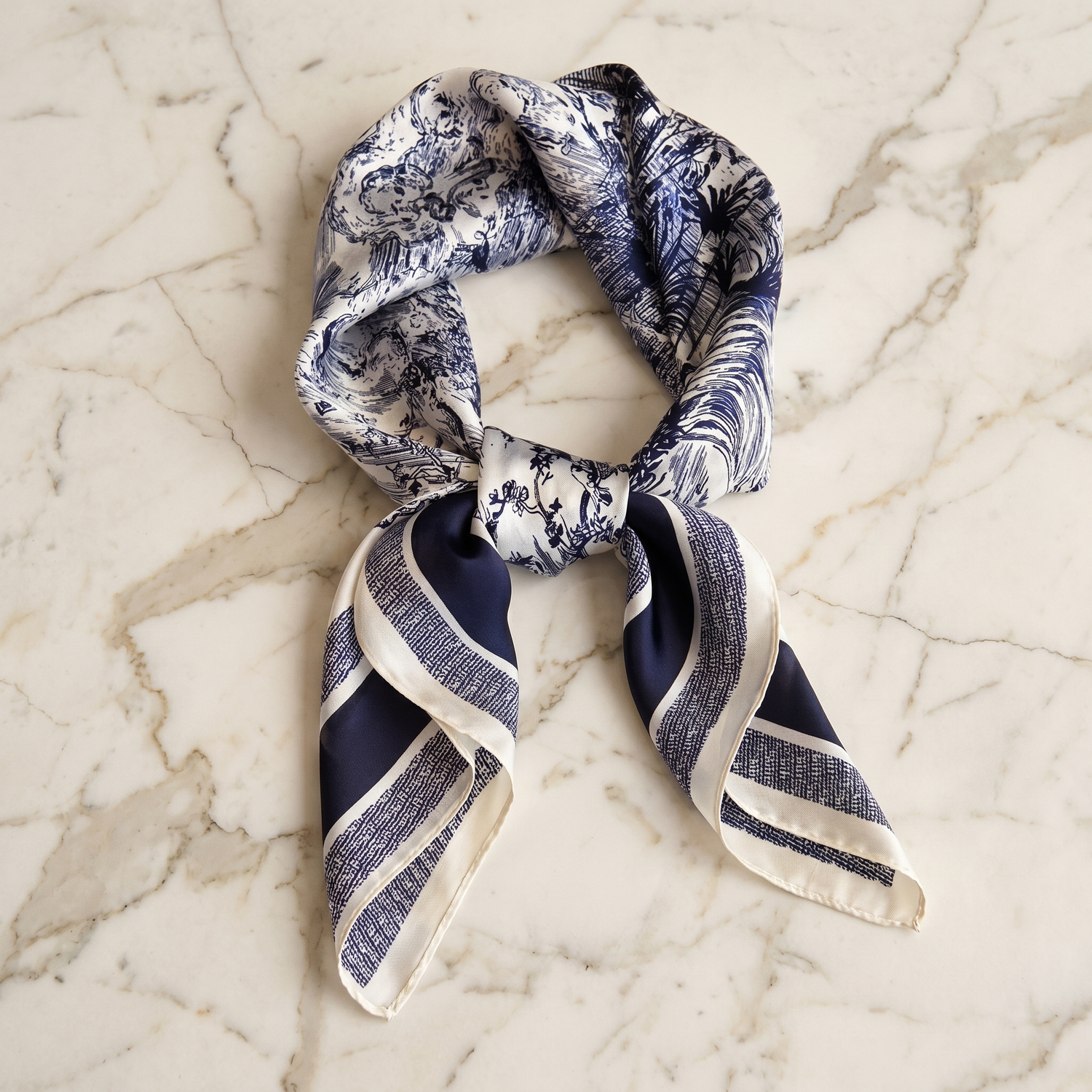 Roselys Paris foulard femme marine blanc paisley carré satiné 70x70 cm