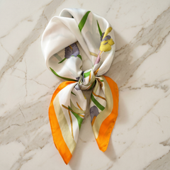 Roselys Paris foulard femme blanc orange fleuri carré satiné 70x70 cm