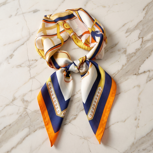 Foulard femme 70×70 cm Baroque marine doré – Roselys Paris