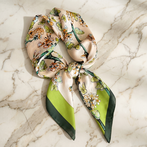 Foulard femme 70×70 cm Imprimé Animal crème vert – Roselys Paris