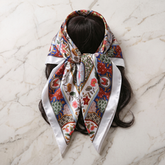 Roselys Paris foulard femme blanc rose paisley carré satiné 70x70 cm