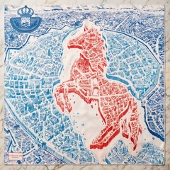 Roselys Paris foulard femme bleu rouge baroque carré satiné 70x70 cm