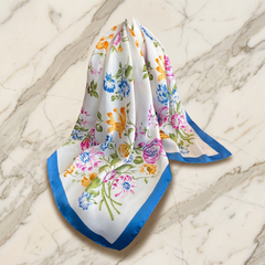 Roselys Paris foulard femme blanc bleu fleuri carré satiné 70x70 cm