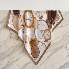 Roselys Paris foulard femme blanc marron baroque carré satiné 70x70 cm