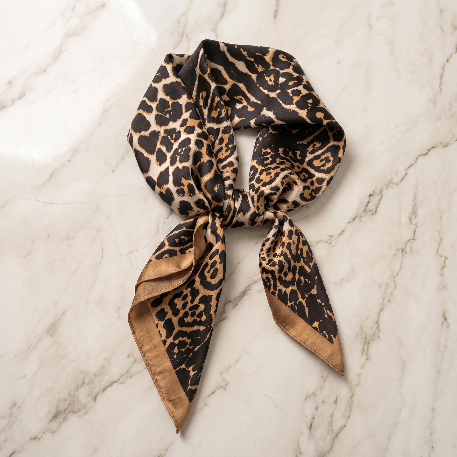 Roselys Paris foulard femme marron noir animalier carré satiné 70x70 cm