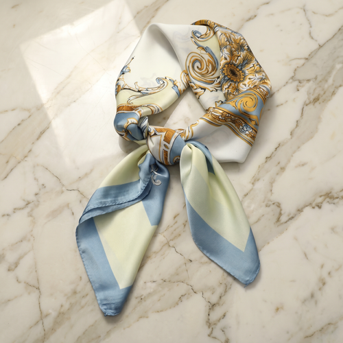 Foulard femme 70×70 cm Baroque crème doré – Roselys Paris