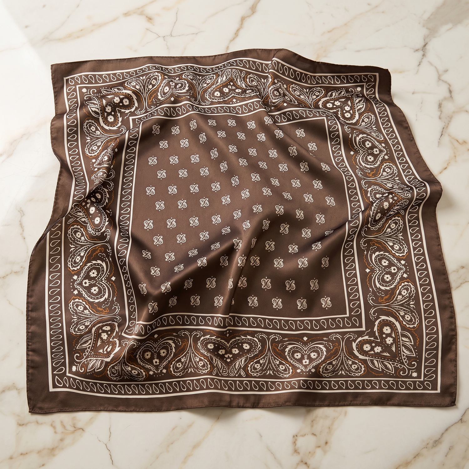 Roselys Paris foulard femme marron crème paisley carré satiné 70x70 cm