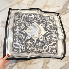Roselys Paris foulard femme blanc noir baroque carré satiné 70x70 cm