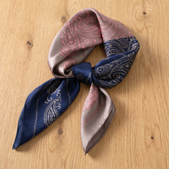 Roselys Paris foulard femme rose marine abstrait carré satiné 70x70 cm