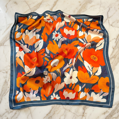 Roselys Paris foulard femme orange bleu fleuri carré satiné 70x70 cm