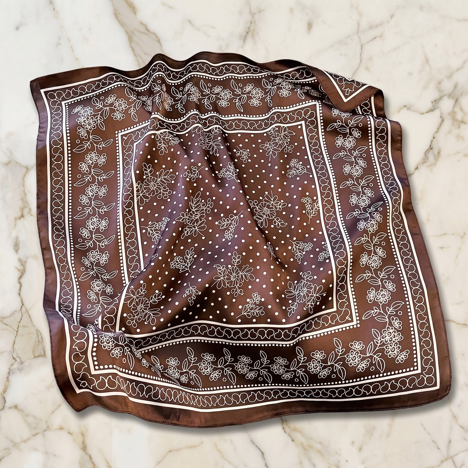 Roselys Paris foulard femme marron crème paisley carré satiné 70x70 cm
