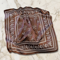 Roselys Paris foulard femme marron crème paisley carré satiné 70x70 cm