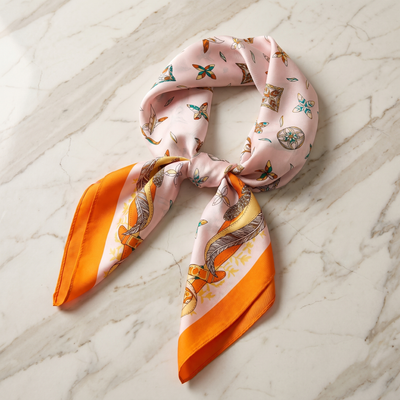 Foulard Carré Satin Fleuri — Rose Poudré & Orange Plumes Botaniques