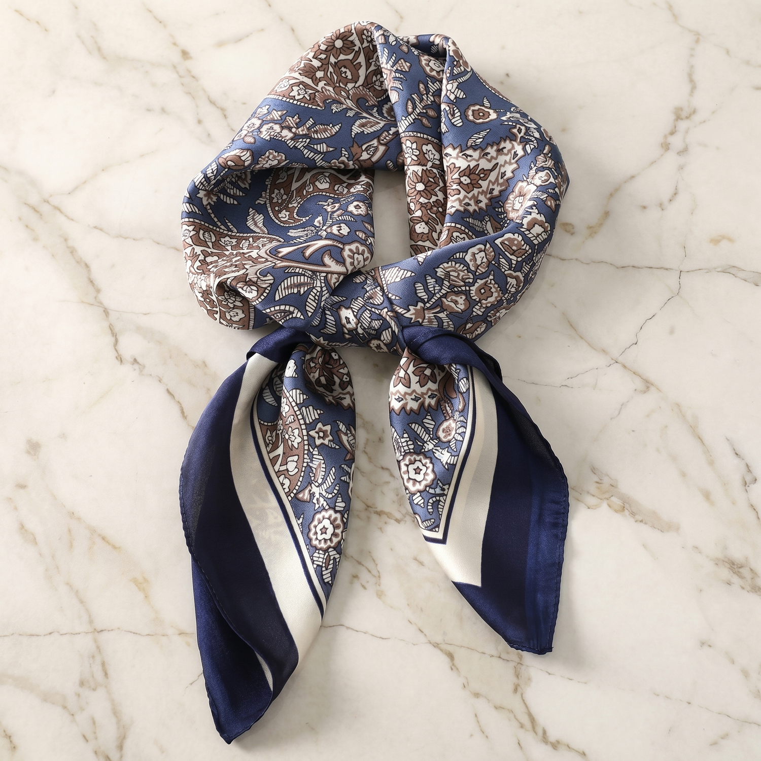 Roselys Paris foulard femme bleu blanc fleuri carré satiné 70x70 cm