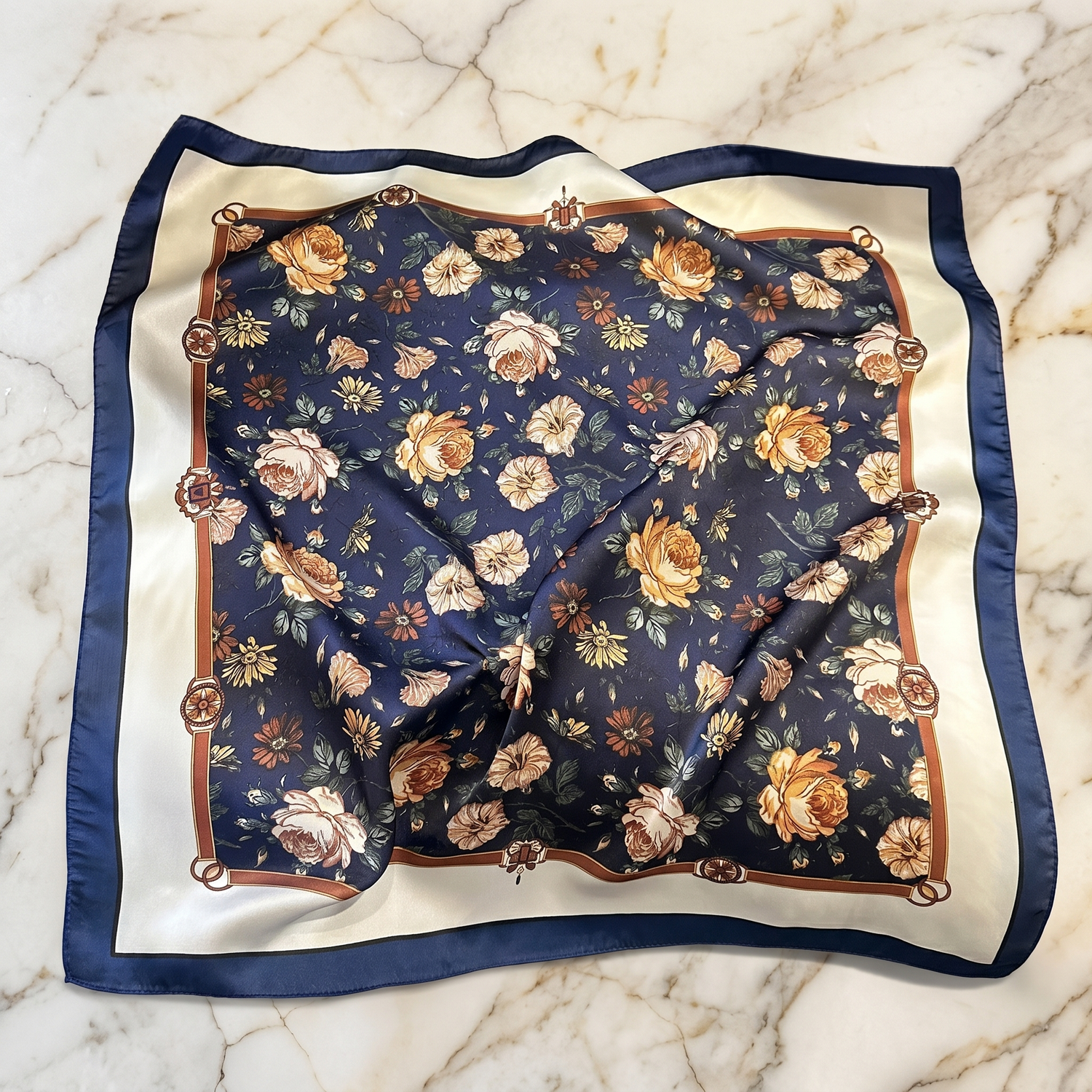 Roselys Paris foulard femme marine doré fleuri carré satiné 70x70 cm