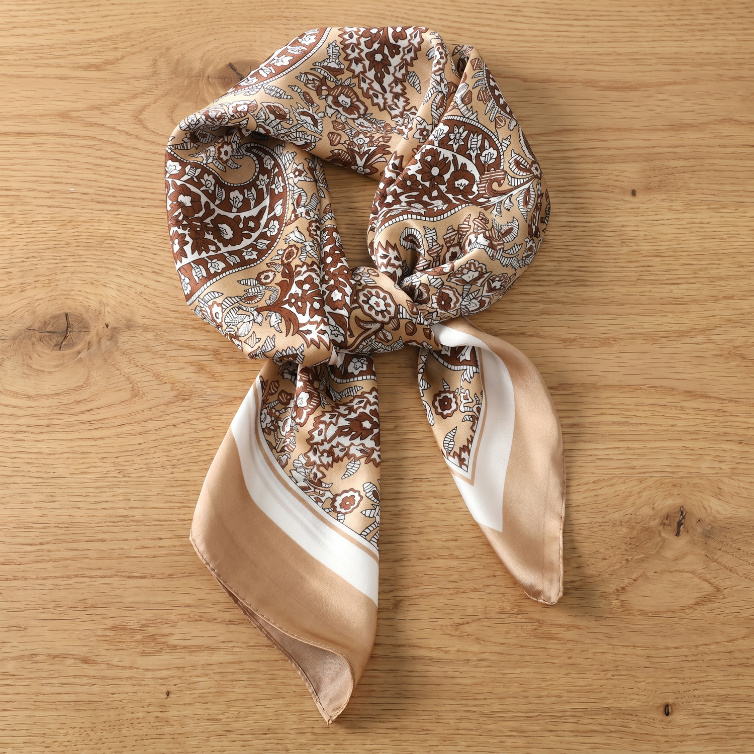 Roselys Paris foulard femme crème marron animalier carré satiné 70x70 cm