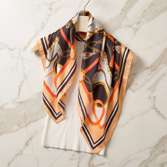 Roselys Paris foulard femme crème orange baroque carré satiné 70x70 cm