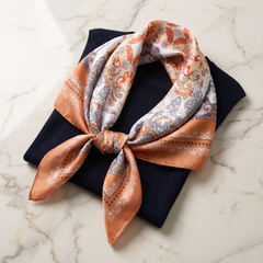 Roselys Paris foulard femme orange gris paisley carré satiné 70x70 cm