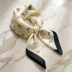 Roselys Paris foulard femme crème noir fleuri carré satiné 70x70 cm