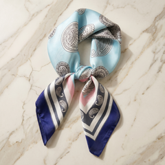 Roselys Paris foulard femme bleu ciel marine paisley carré satiné 70x70 cm