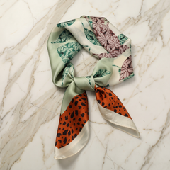 Roselys Paris foulard femme vert crème fleuri carré satiné 70x70 cm