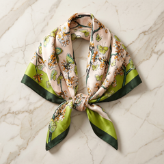 Roselys Paris foulard femme crème vert fleuri carré satiné 70x70 cm