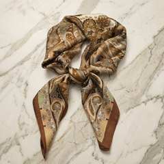 Roselys Paris foulard femme marron doré paisley carré satiné 70x70 cm