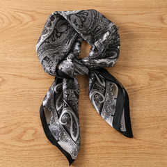 Roselys Paris foulard femme gris marine paisley carré satiné 70x70 cm