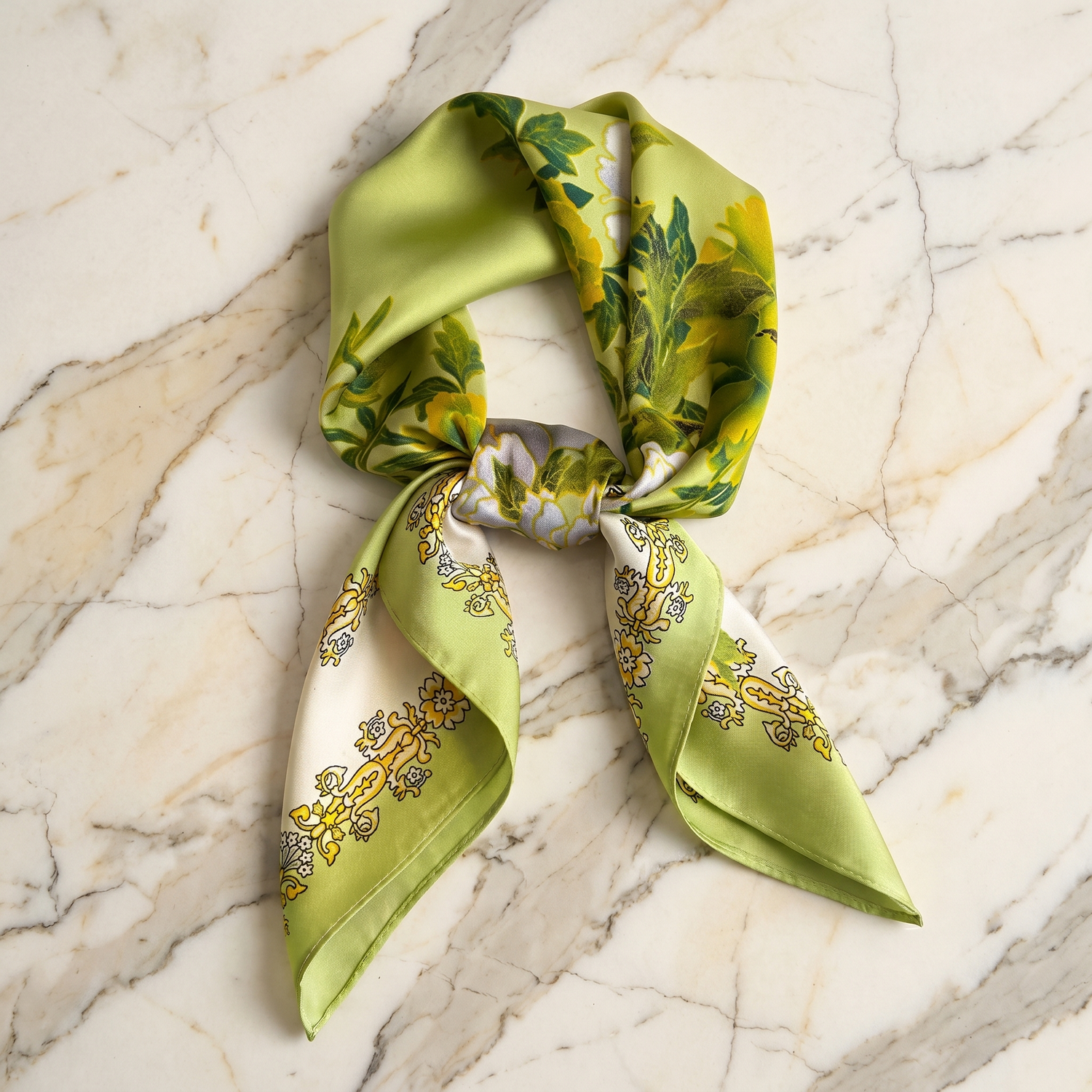Roselys Paris foulard femme vert blanc fleuri carré satiné 70x70 cm