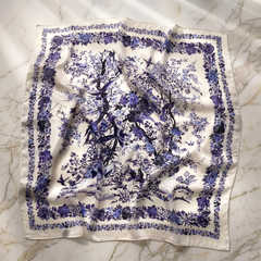 Roselys Paris foulard femme blanc bleu baroque carré satiné 70x70 cm