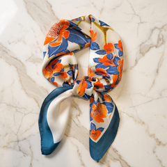 Roselys Paris foulard femme orange bleu fleuri carré satiné 70x70 cm
