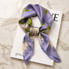 Roselys Paris foulard femme violet vert fleuri carré satiné 70x70 cm