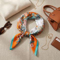 Roselys Paris foulard femme orange bleu ciel baroque carré satiné 70x70 cm, porté au cou