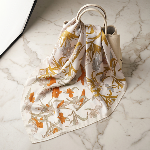 Roselys Paris foulard femme crème doré fleuri carré satiné 70x70 cm