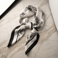 Roselys Paris foulard femme blanc noir fleuri carré satiné 70x70 cm
